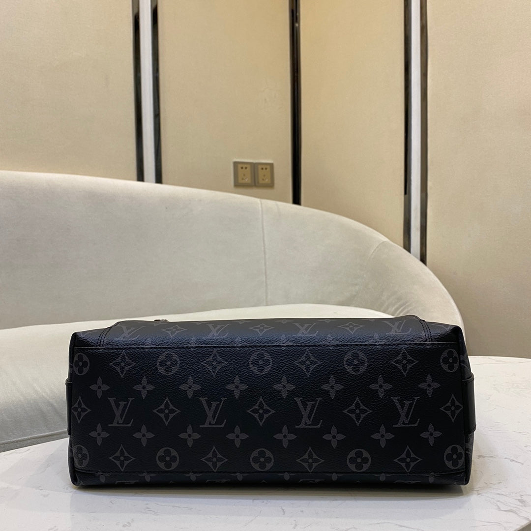 LOUIS VUITTON Odessey MM Shoulder Bag M44224