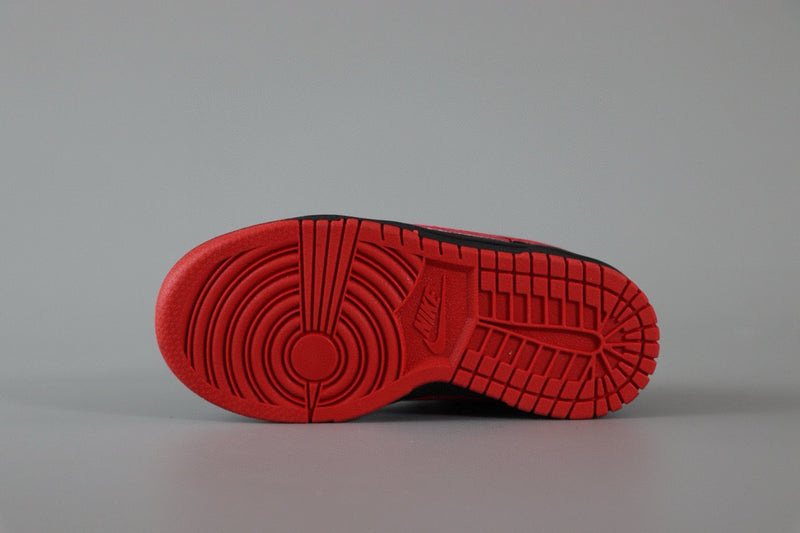 Nike Dunk Low Batman infantil