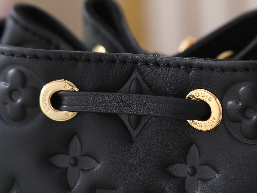 Louis Vuitton Bag  Bucket Coussin