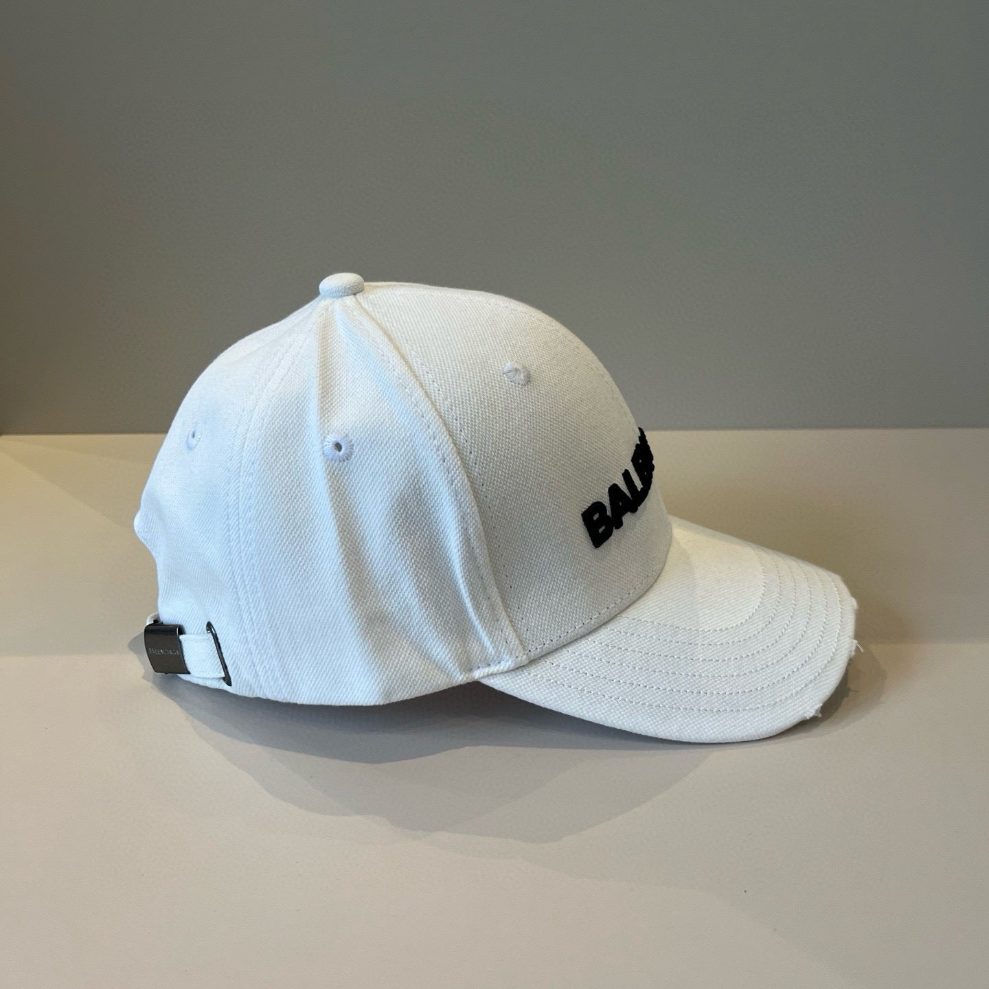 Boné Balenciaga white