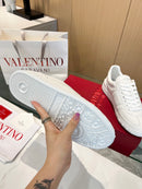 Valentino Garavani Upvillage