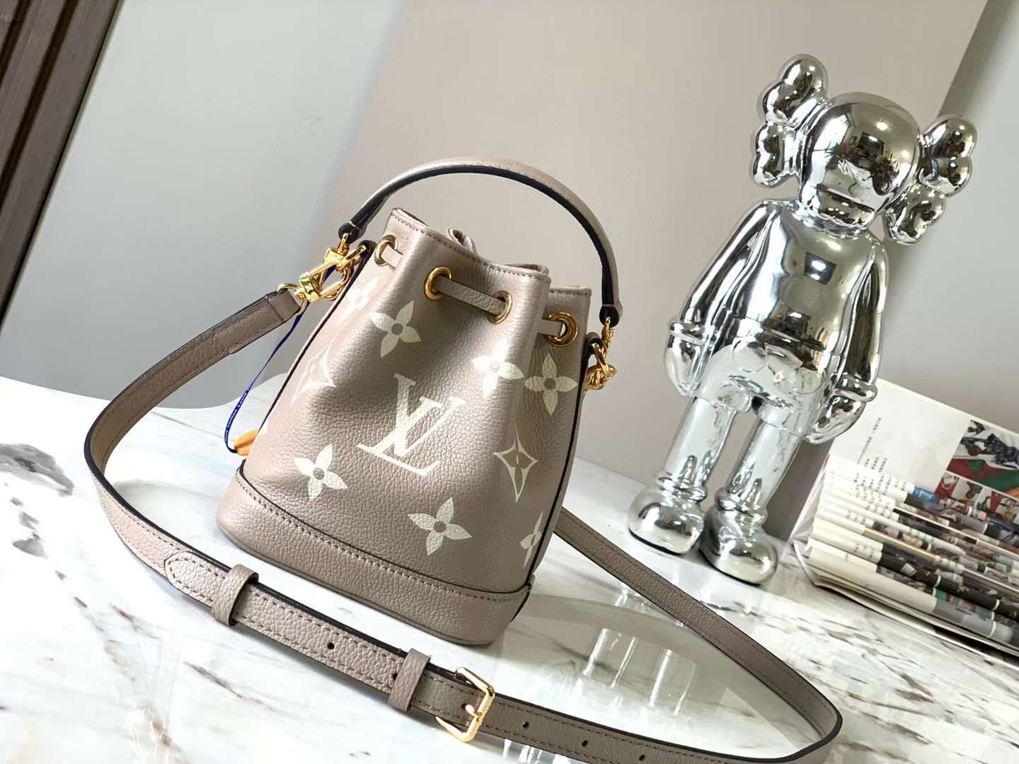 Lv Nano Noé