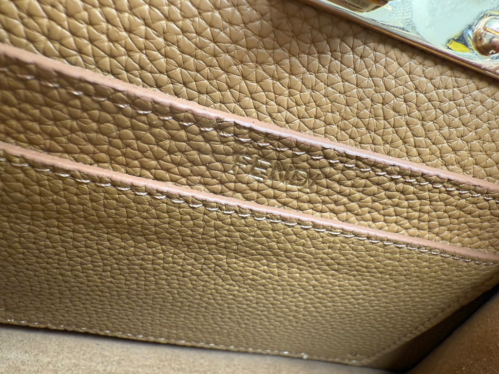 Fendi Peekaboo ISeeU FF Interlace Marrom