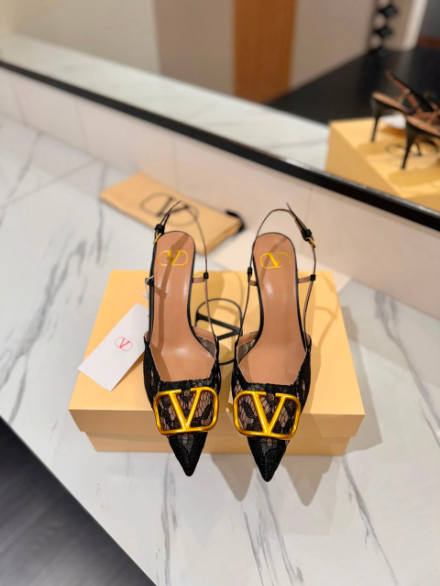 Scarpin Slingback VLogo Signature em Renda