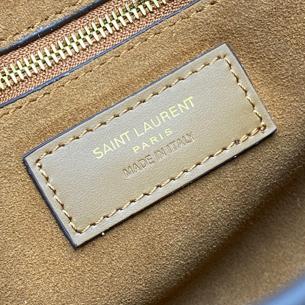 Saint Laurent Niki Saddle Shoulder Bag Cortiça Ferragens Douradas