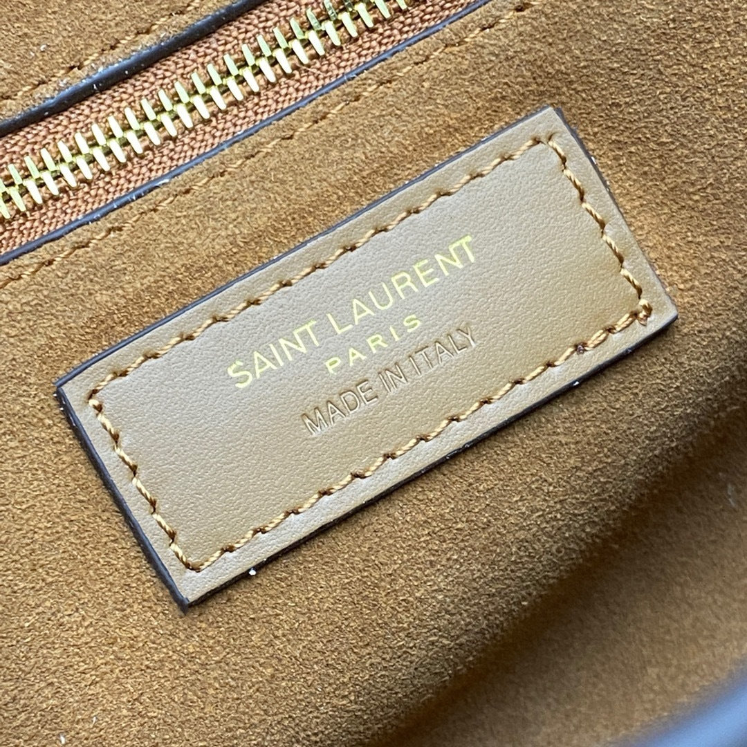 Saint Laurent Niki Saddle Shoulder Bag Cortiça Ferragens Douradas