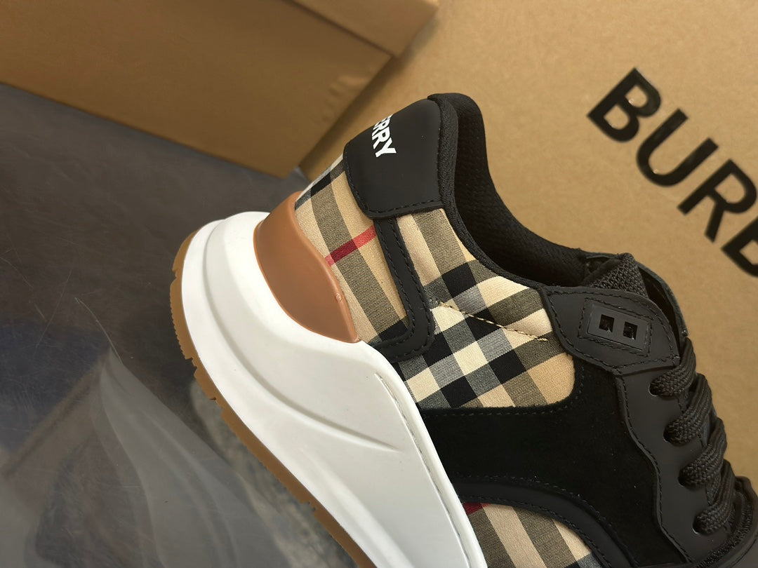 Burberry Vintage Check Cotton Black