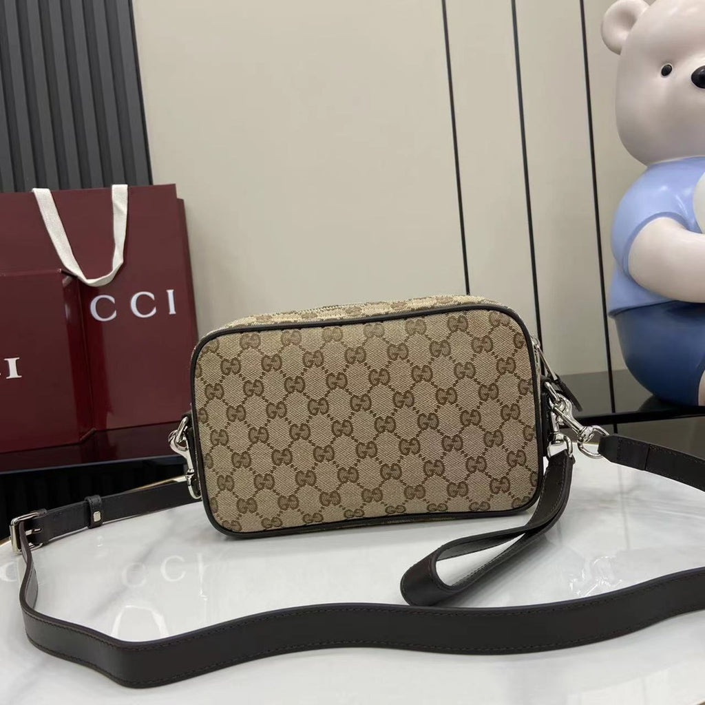 Gucci GG Supreme Small Camera Bag Beje