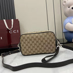 Gucci GG Supreme Small Camera Bag Beje