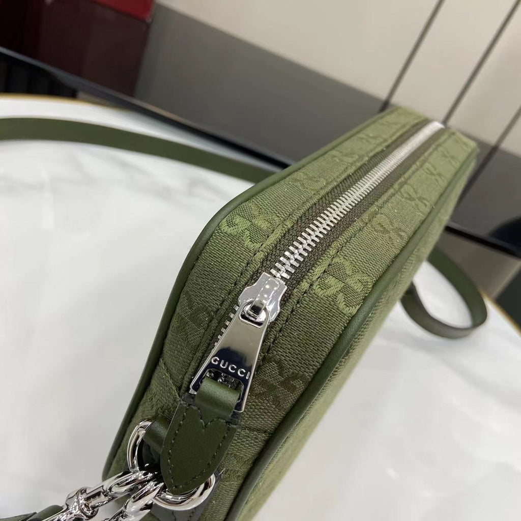 Gucci GG Supreme Small Camera Bag Green