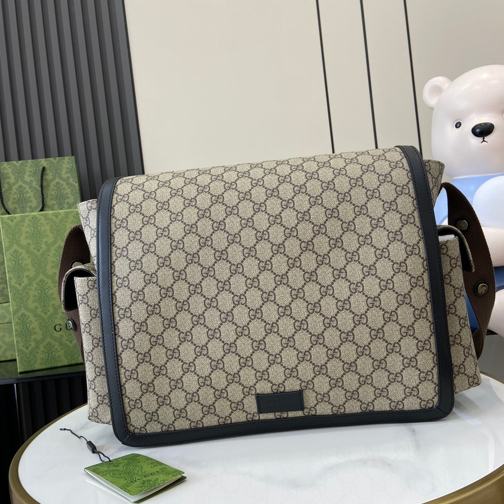 Gucci GG Supreme Diaper Bag Beje
