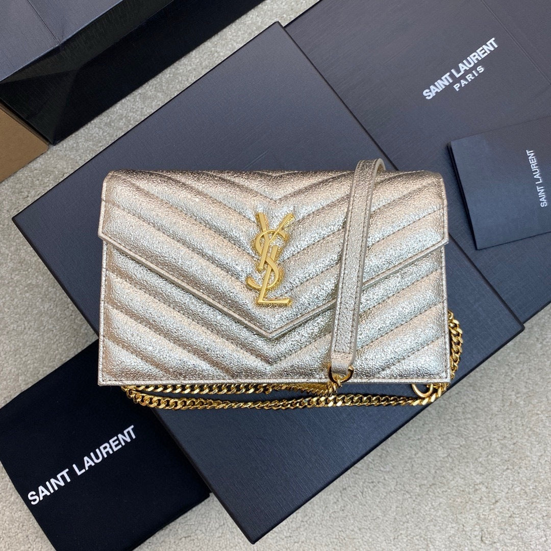Saint Laurent Shoulder Bag Champagne Metalizado Ferragens Douradas