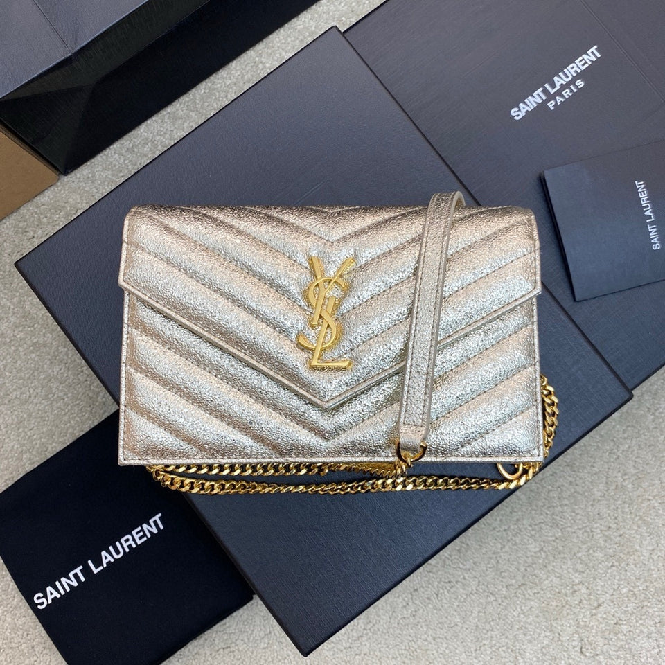 Saint Laurent Shoulder Bag Champagne Metalizado Ferragens Douradas