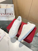 Valentino Garavani Upvillage