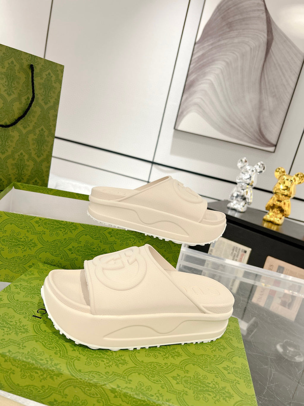 Gucci Interlocking G Slide