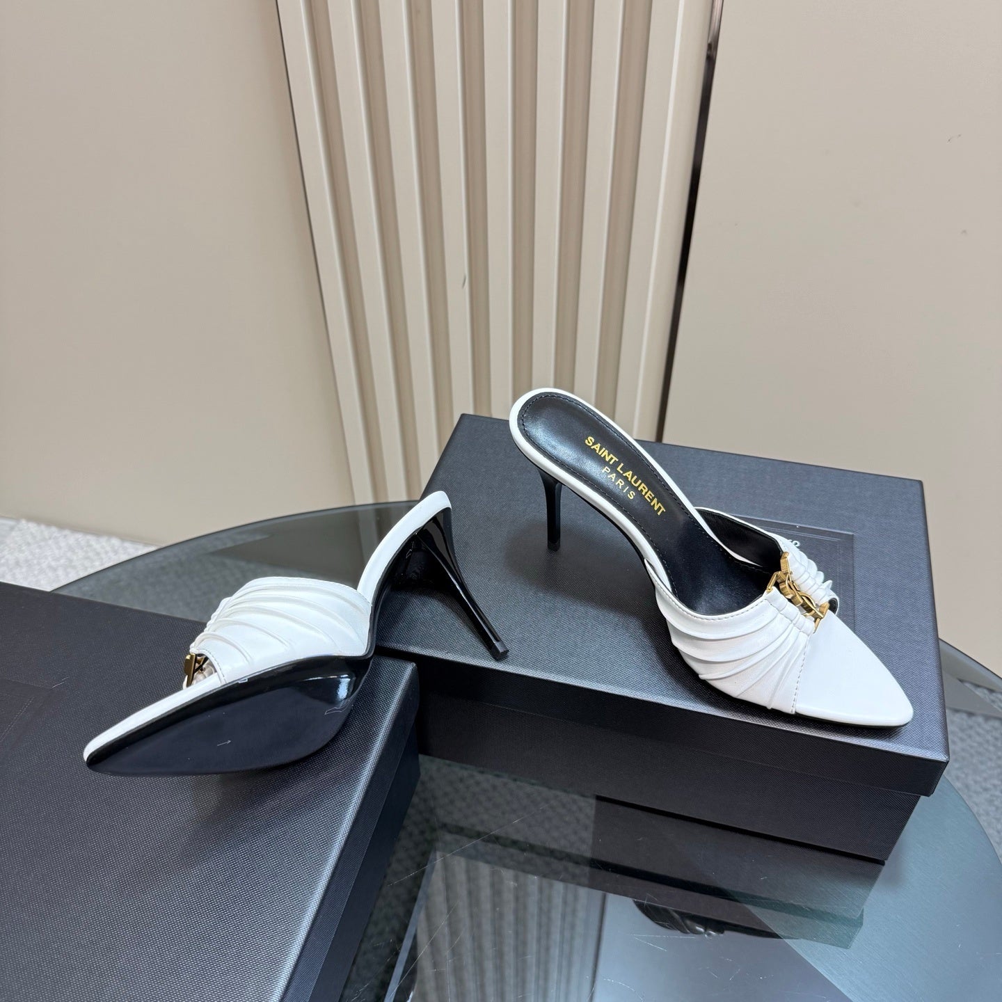 Saint Laurent Babylone Mules Bordeaux white