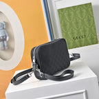 Gucci GG Supreme Small Camera Bag