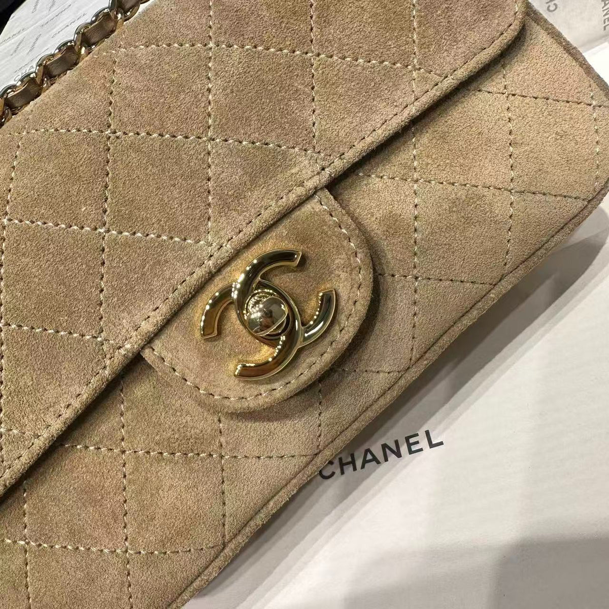 Chanel Classic Double Flap Suede Bege