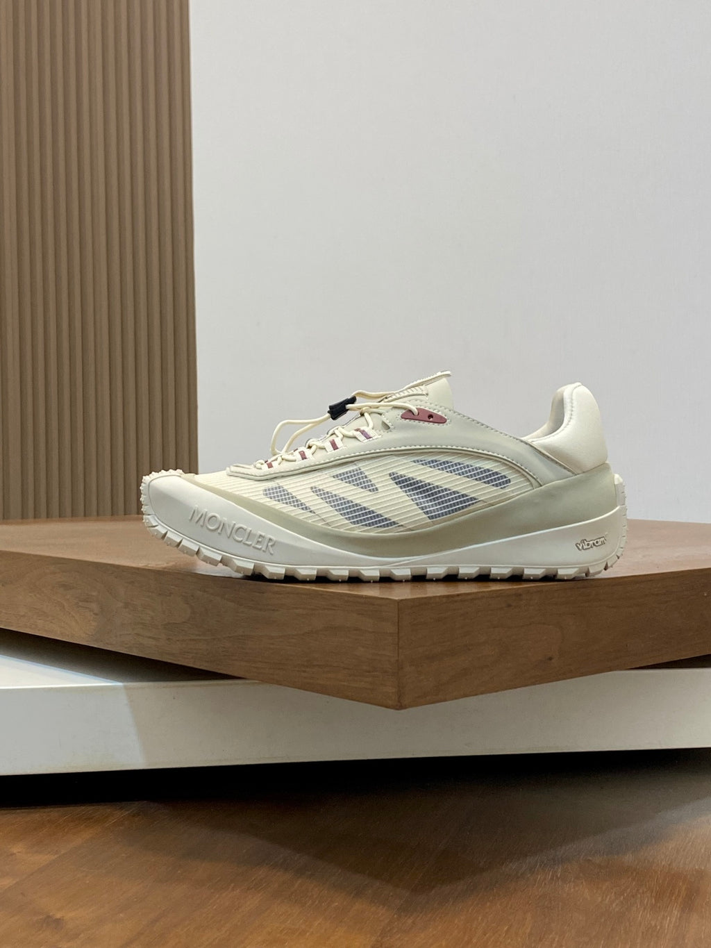 Tênis Moncler Trailgrip LP Off White