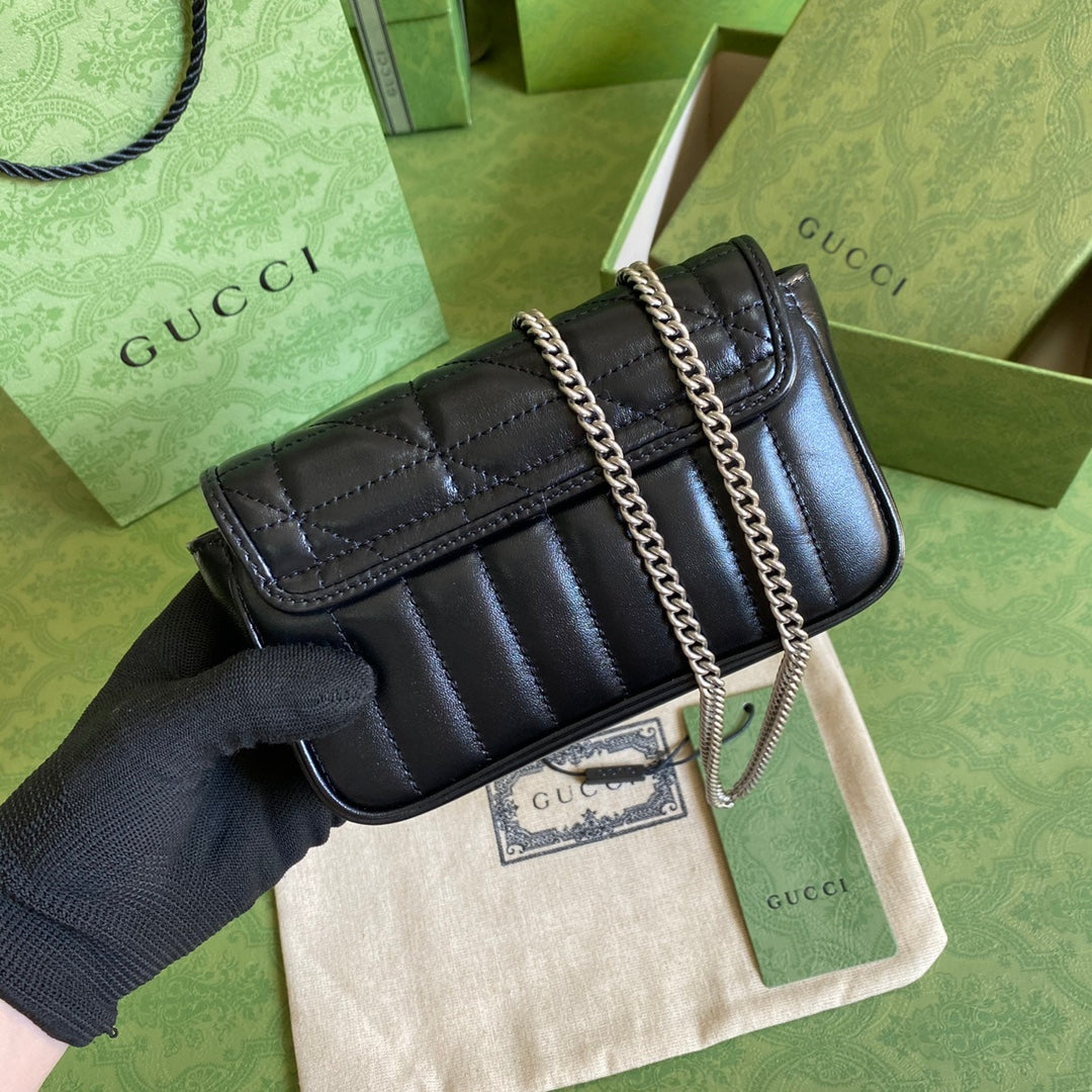 Gucci GG Marmont Matelasse Super Mini Bag Black ( PRONTA ENTREGA )