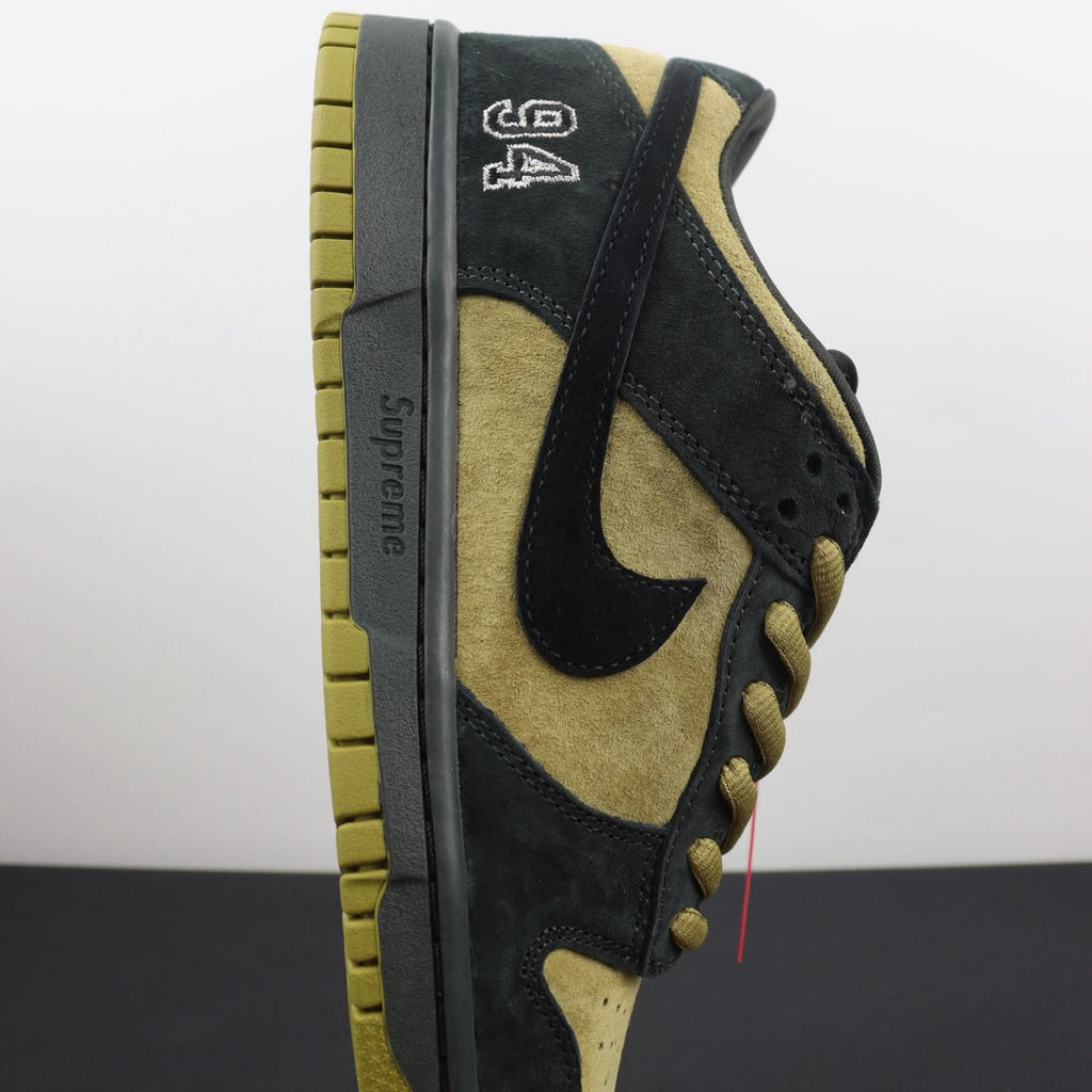 Nike SB Dunk Low Supreme Camper Green