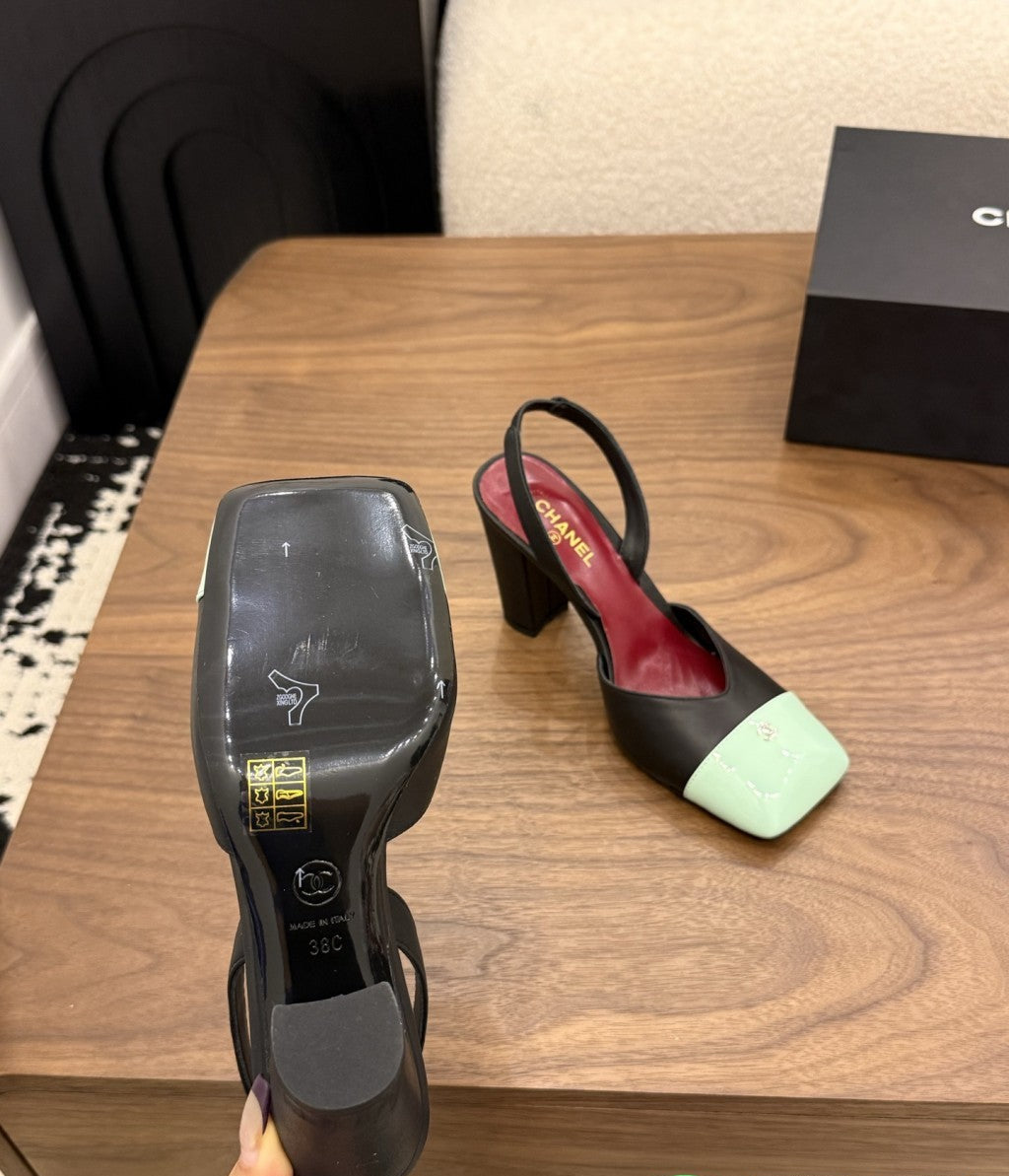 Chanel Slingback Block Heel  Black Mint & Green  Patent. Salto 9 cm.