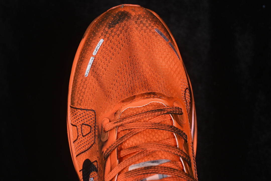 Nike Vomero Premium x Melitta Baumeister Total Orange Chalk .