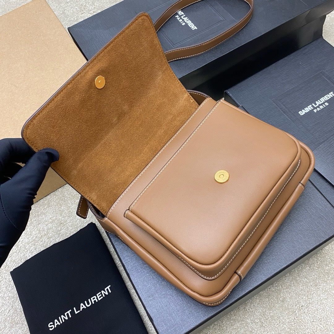Saint Laurent Niki Saddle Shoulder Bag Cortiça Ferragens Douradas