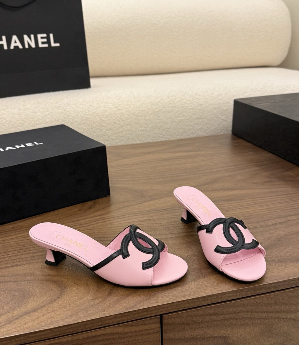 Chanel Interlocking CC Heeled Mules Pink & Black. Salto 5 cm.