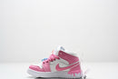 Air Jordan 1 Mid white and pink infantil