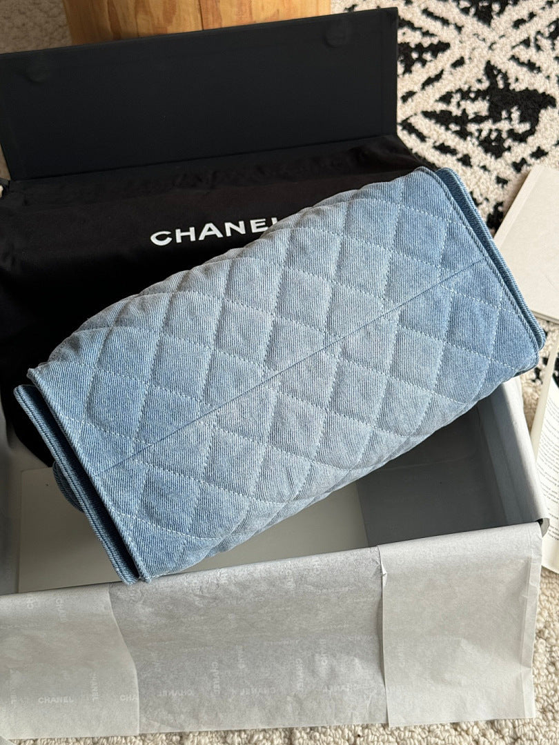 Bolsa Hobo  Chanel 25 Denim Small