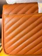 Yves Saint Laurent College Medium (Pronta entrega)