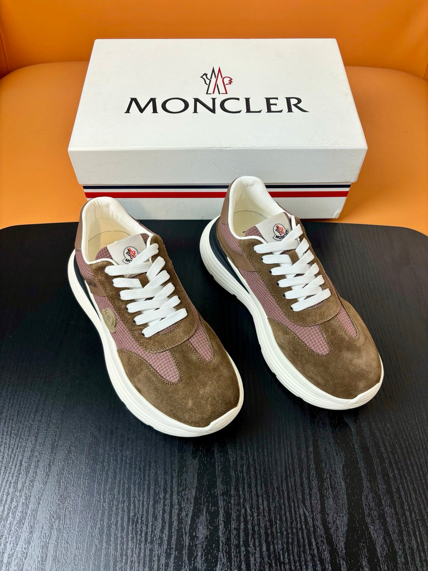 Moncler Pacey 2 Brown / Off-White
