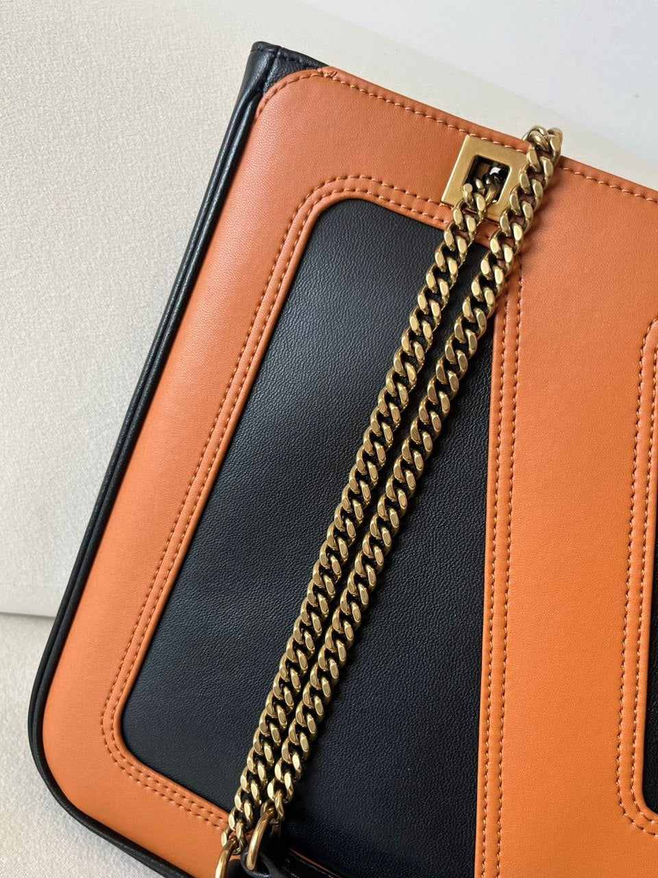 Valentino Garavani  Viva Superstar Maxi VLogo Signature