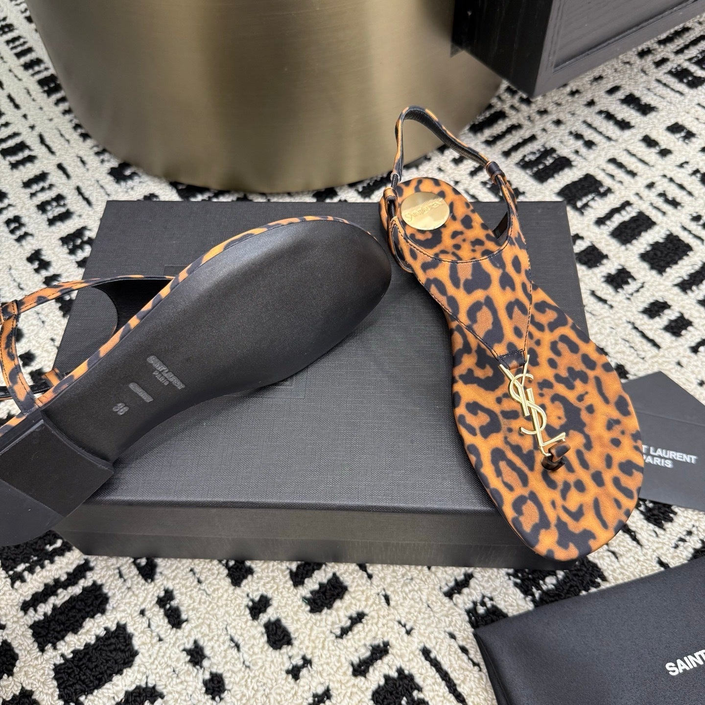 Saint Laurent Sandalia cassandra  ounce