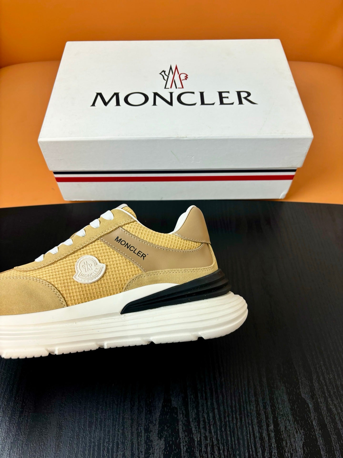 Moncler Pacey 2 Areia / Off-White