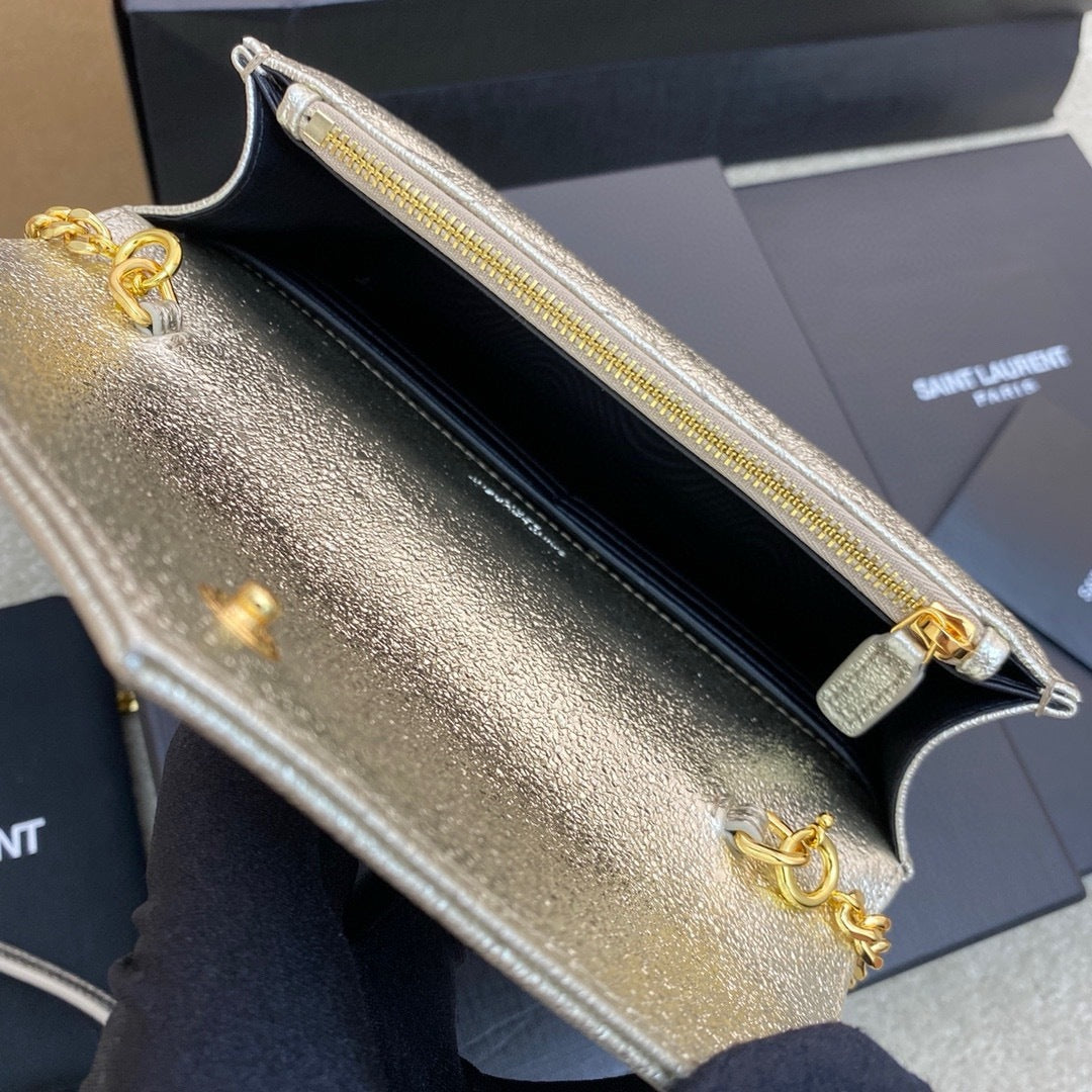 Saint Laurent Shoulder Bag Champagne Metalizado Ferragens Douradas