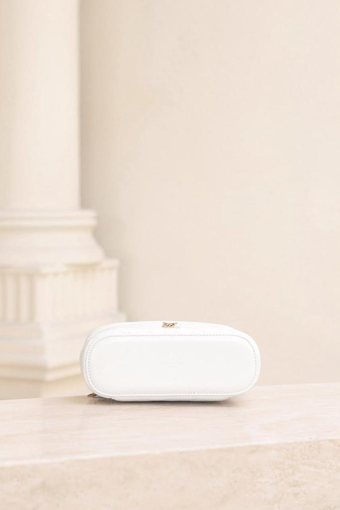 Saint Laurent Gaby Vanity  white..