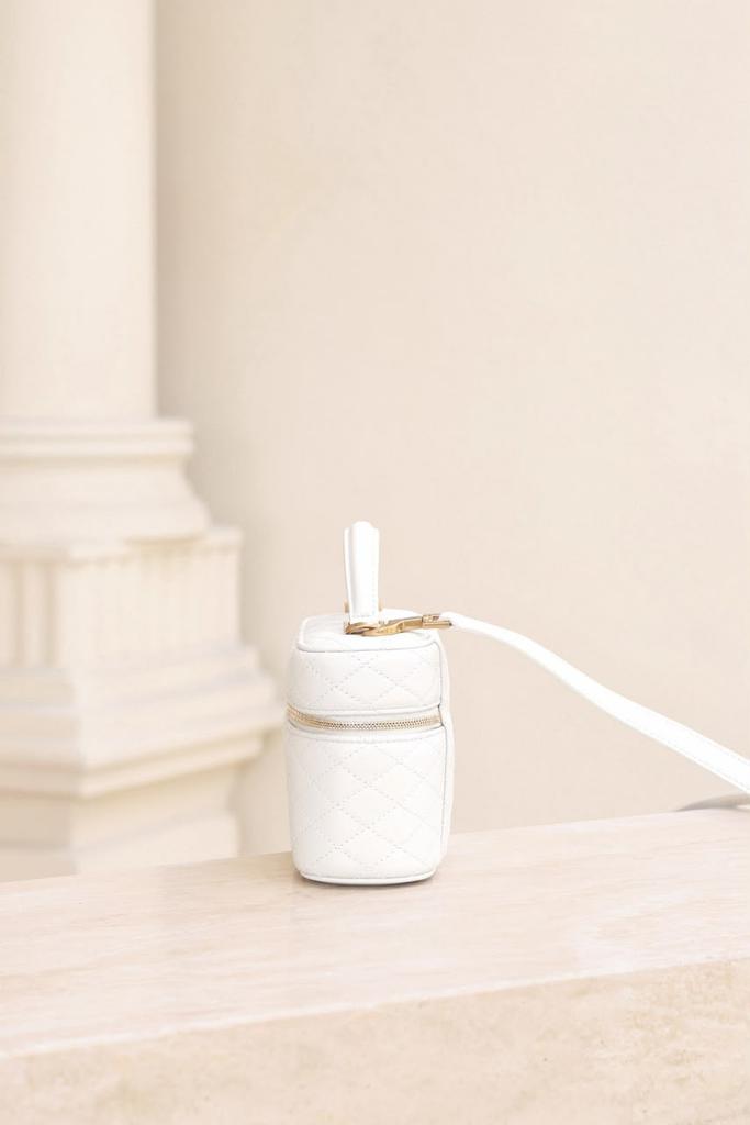 Saint Laurent Gaby Vanity  white..