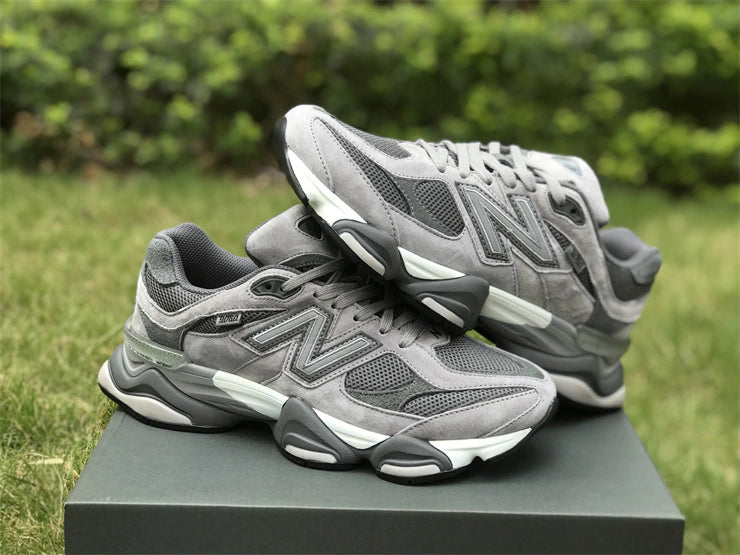 New Balance 9060 Cinza