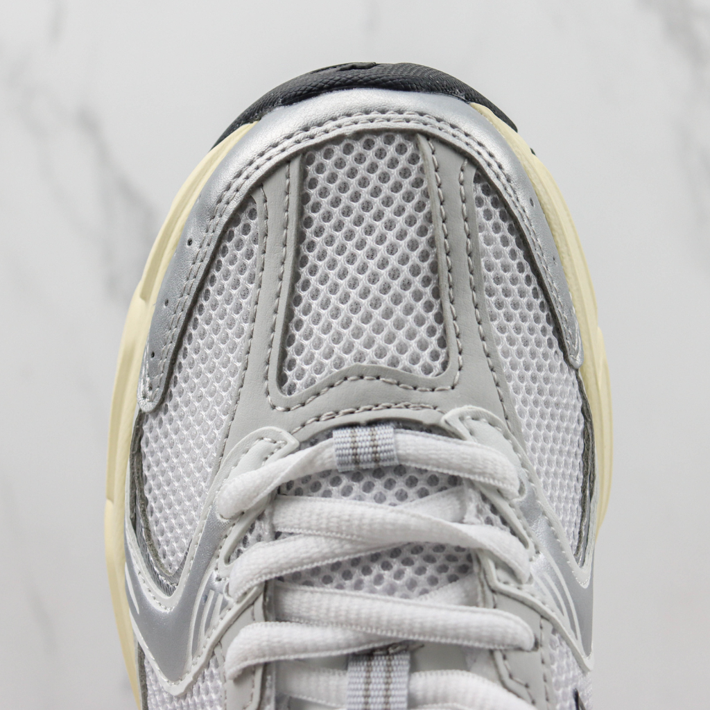 NEW BALANCE White Offwhite MR530TA