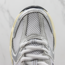 NEW BALANCE White Offwhite MR530TA