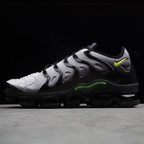 Nike Air VaporMax Plus Black Volt 924453-009