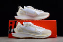 Nike Vaporwaffle sacai Sail Gum DD1875-100