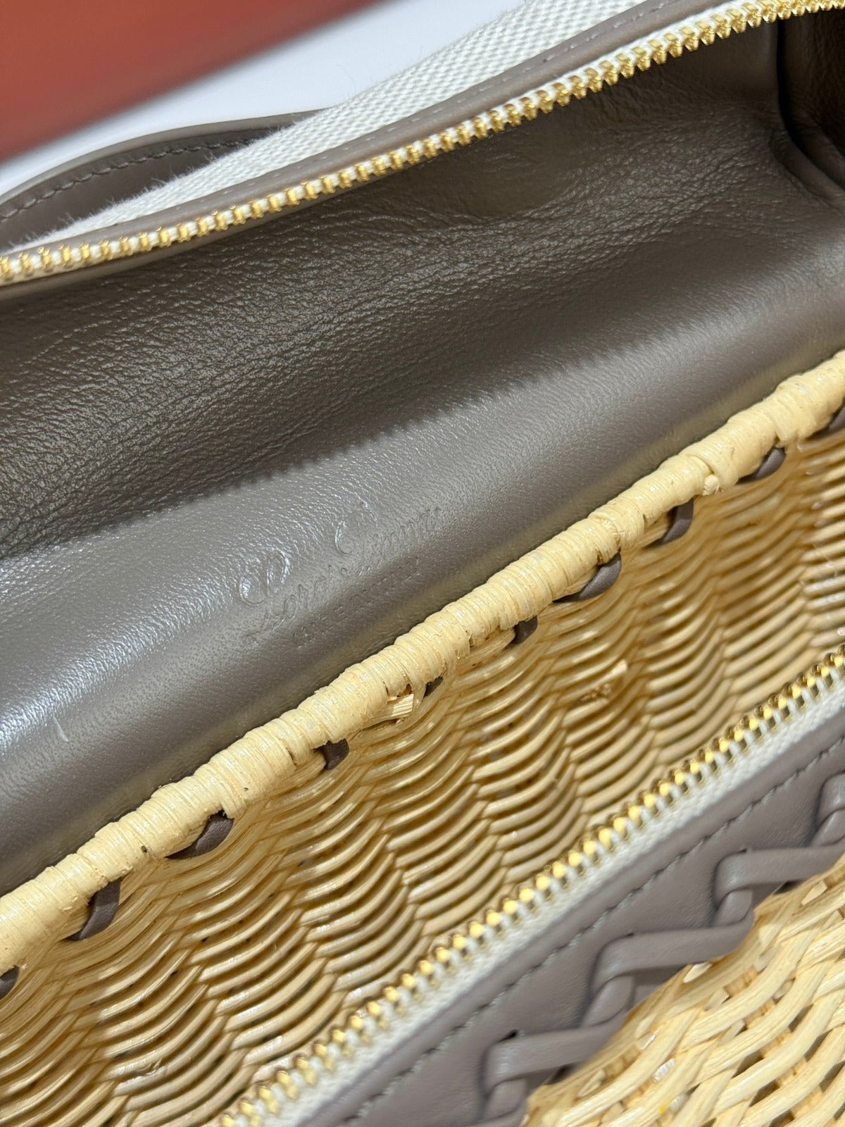 Loro Piana Extra Pocket L19 Bag Beige/Taupe