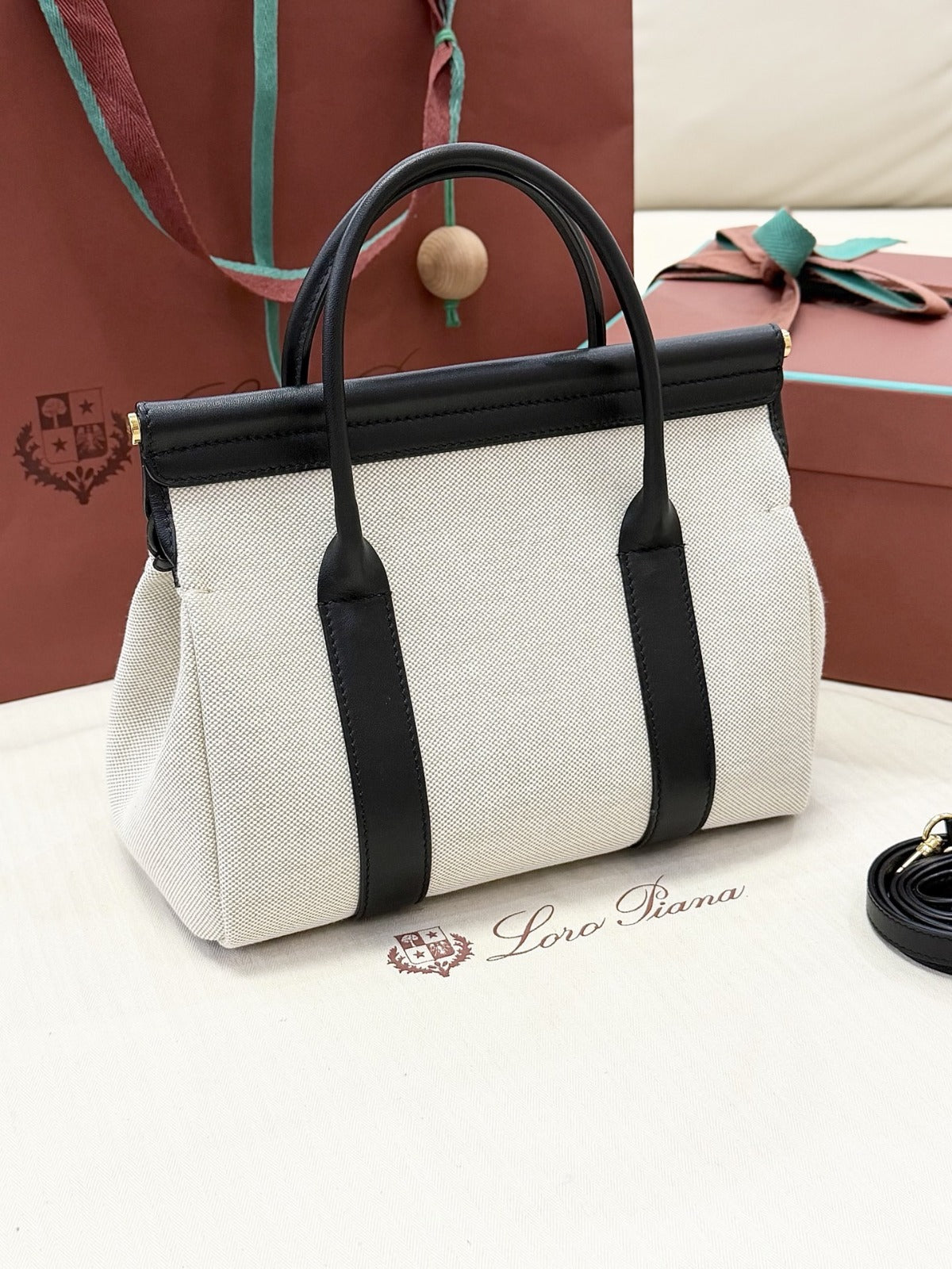 Loro Piana Loom L25 Tote Bag Natural/Black