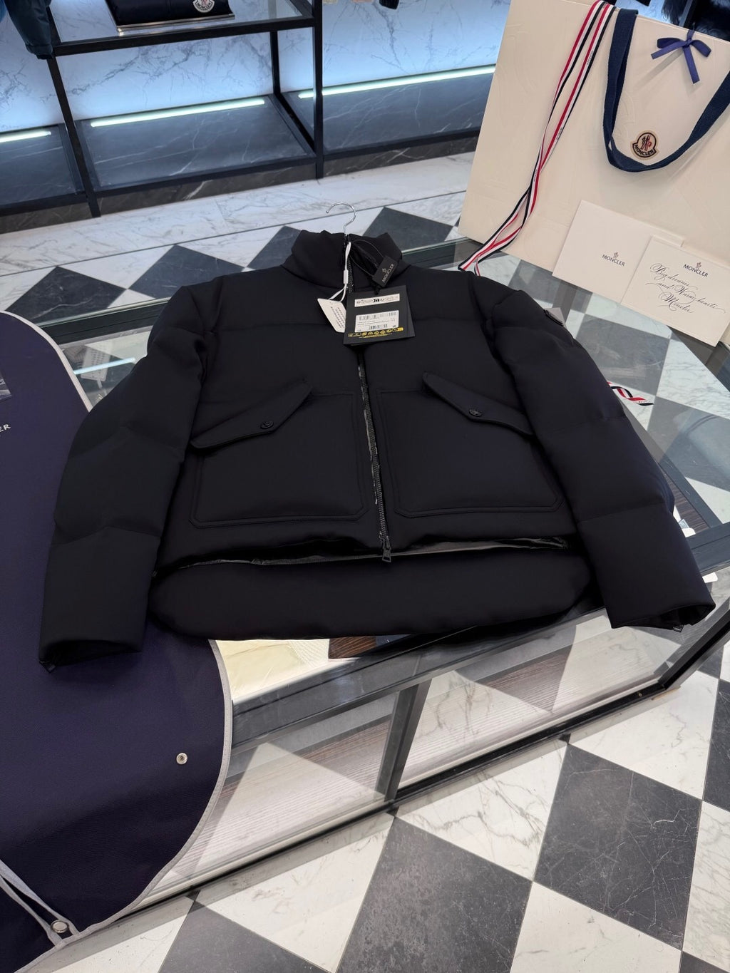 Moncler x EE72 by Edward Enninful Seymour Short Down Jacket Feminina