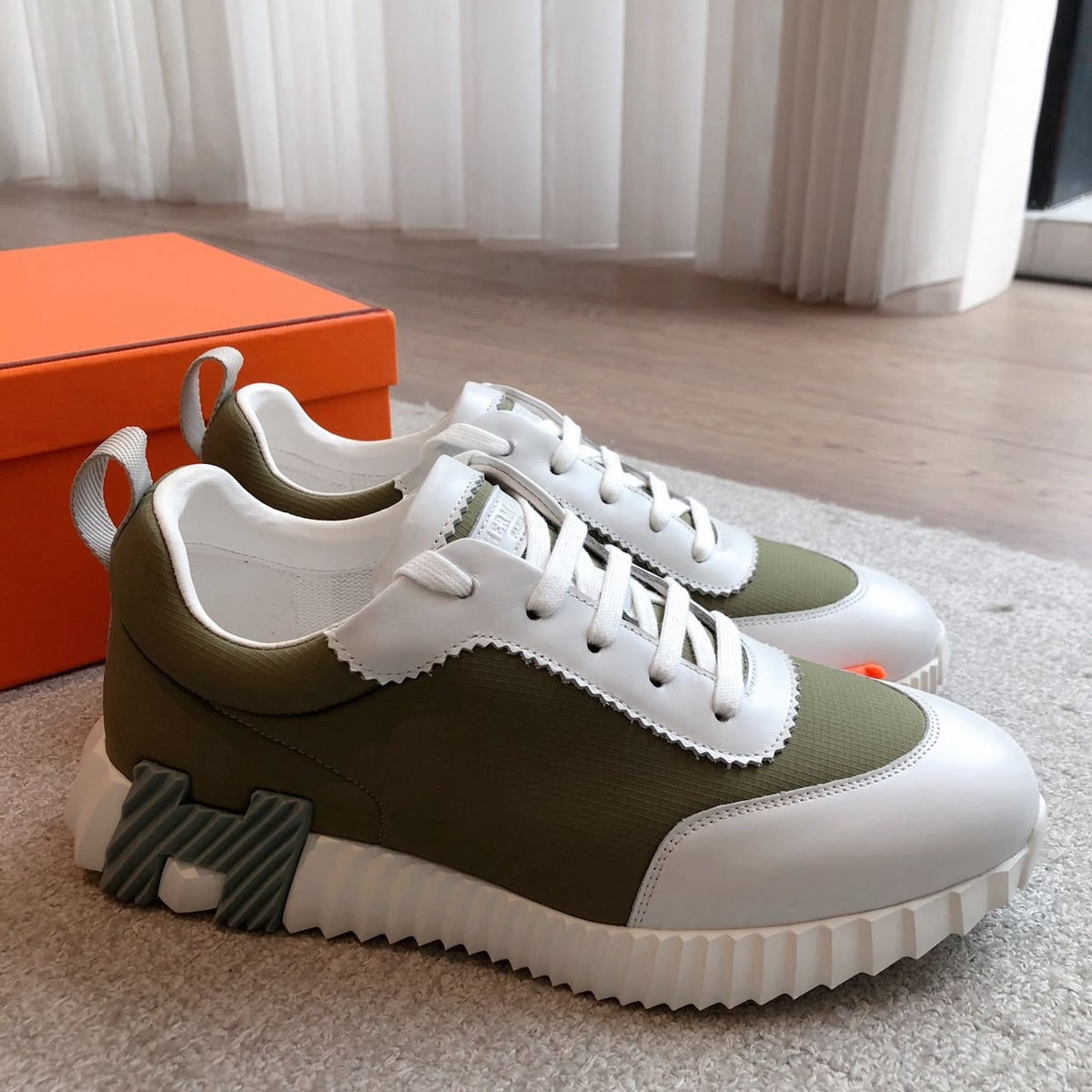 Hermès Bouncing Sneaker Tundra Green/White