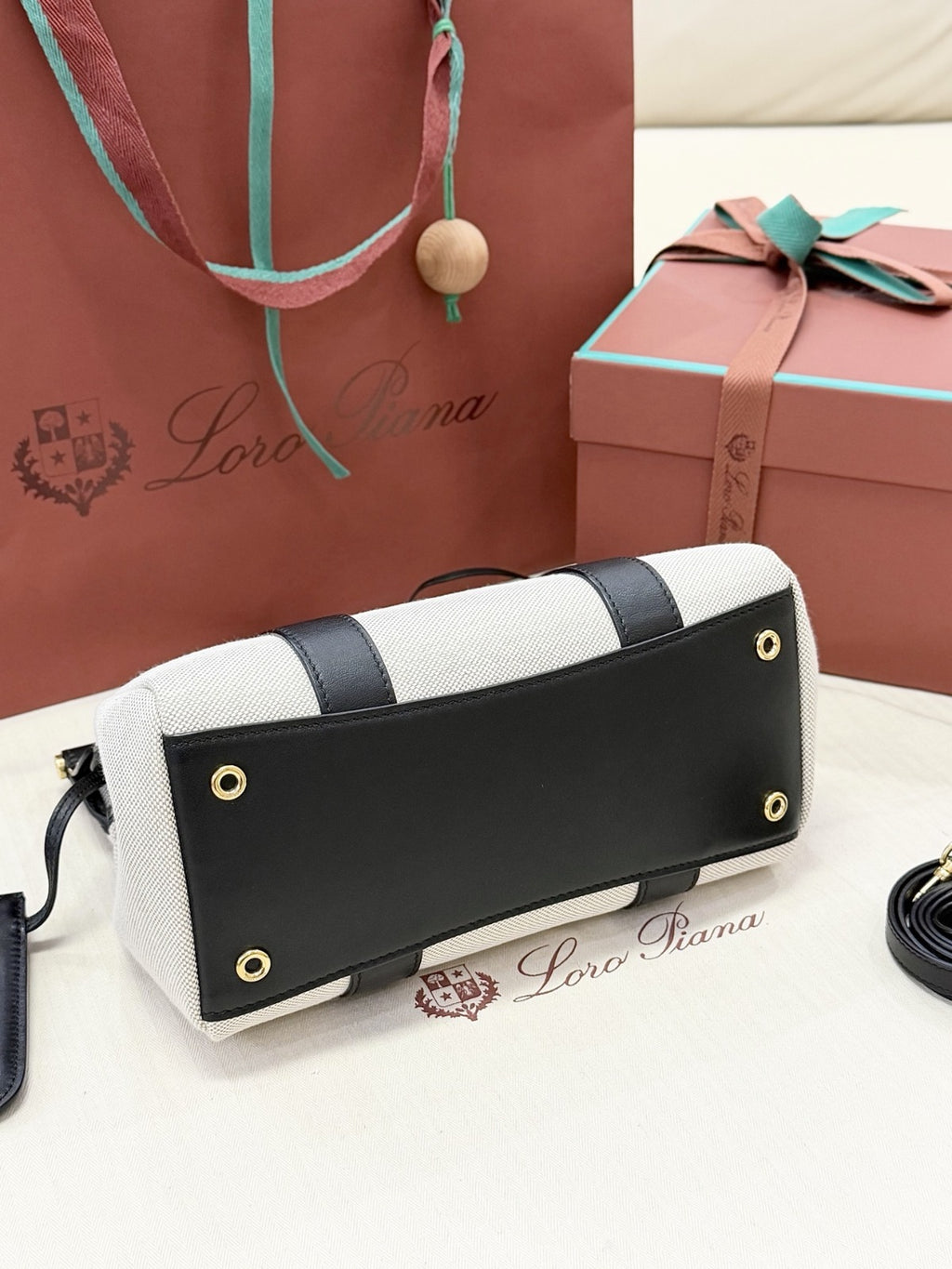 Loro Piana Loom L25 Tote Bag Natural/Black