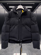 Moncler x EE72 by Edward Enninful Seymour Short Down Jacket Feminina
